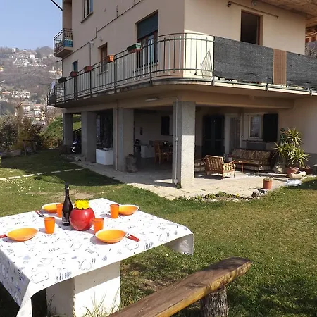 Varenna Castle Amazing Lake View شقة *